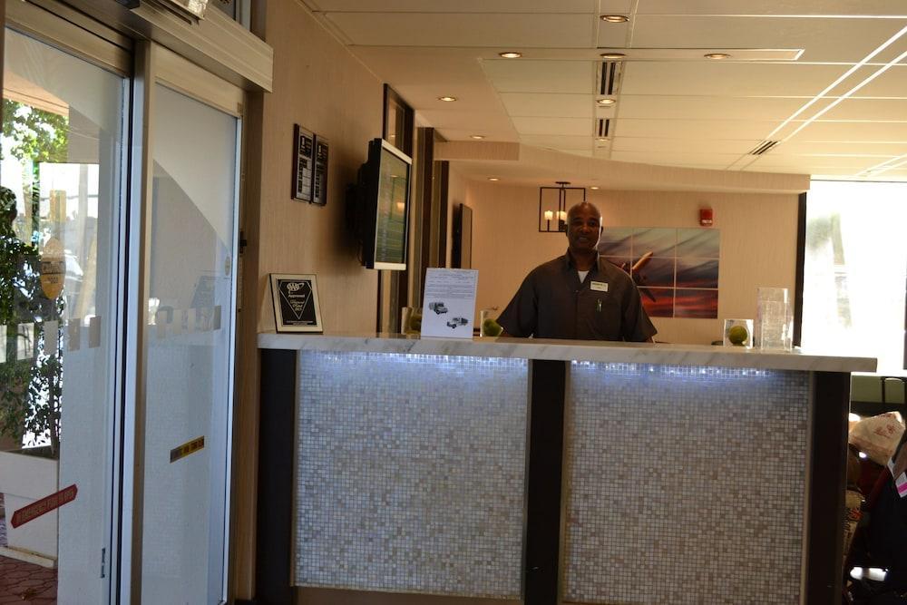 Holiday Inn Miami International Airport By Ihg Miami Springs Bagian luar foto