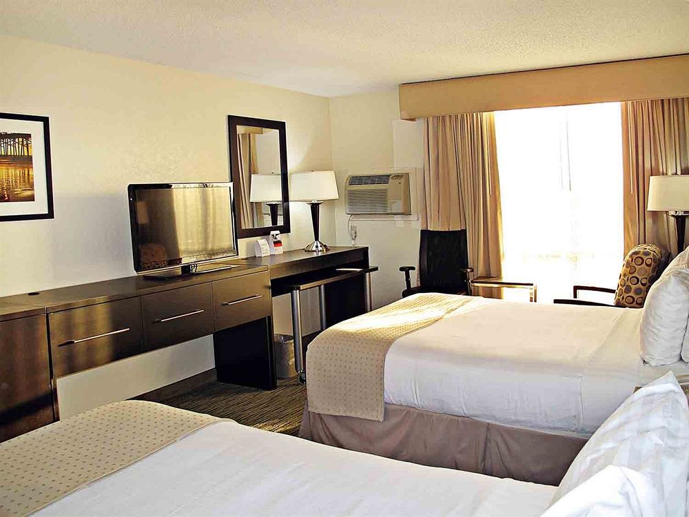 Holiday Inn Miami International Airport By Ihg Miami Springs Bagian luar foto