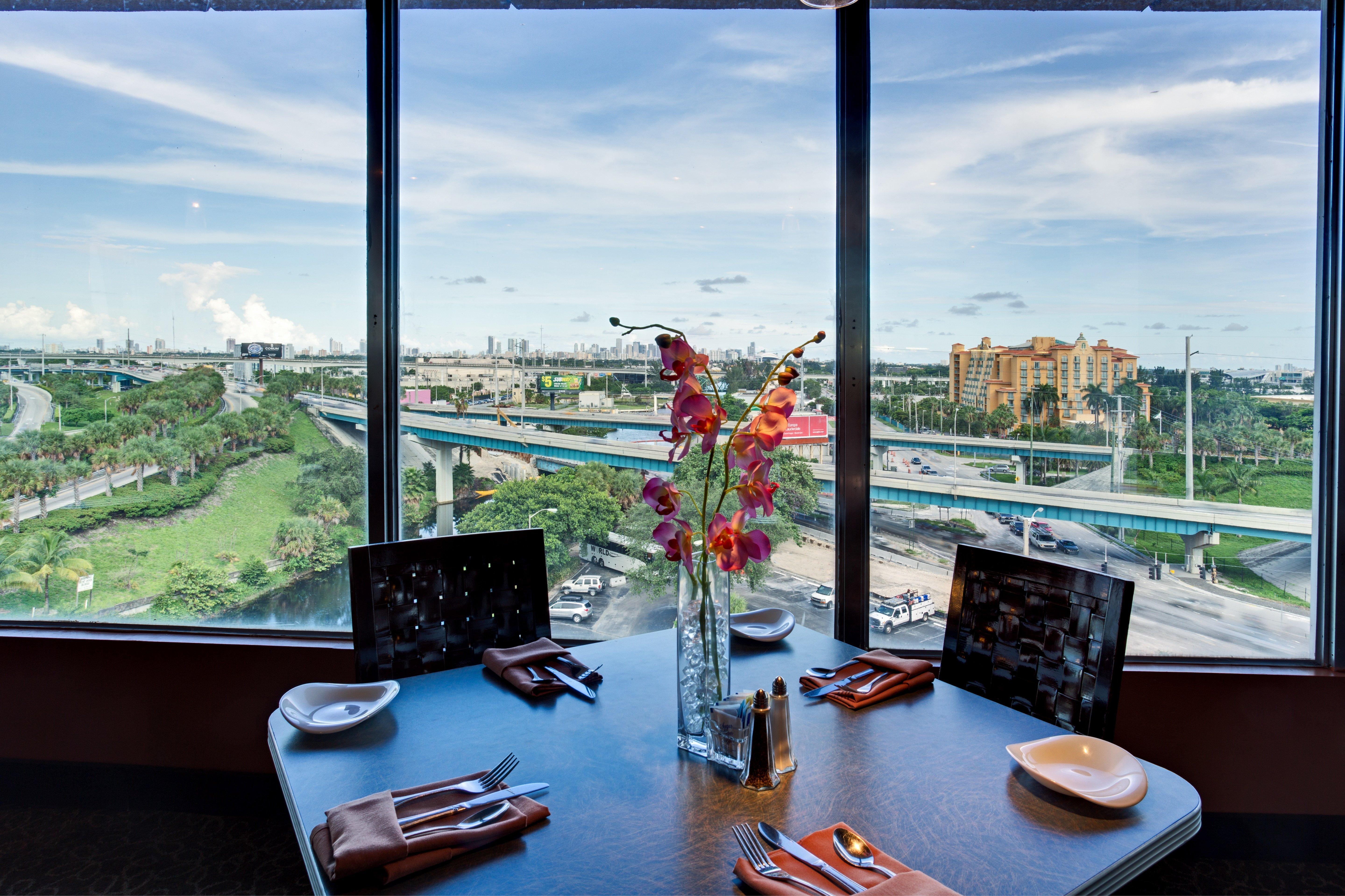 Holiday Inn Miami International Airport By Ihg Miami Springs Bagian luar foto