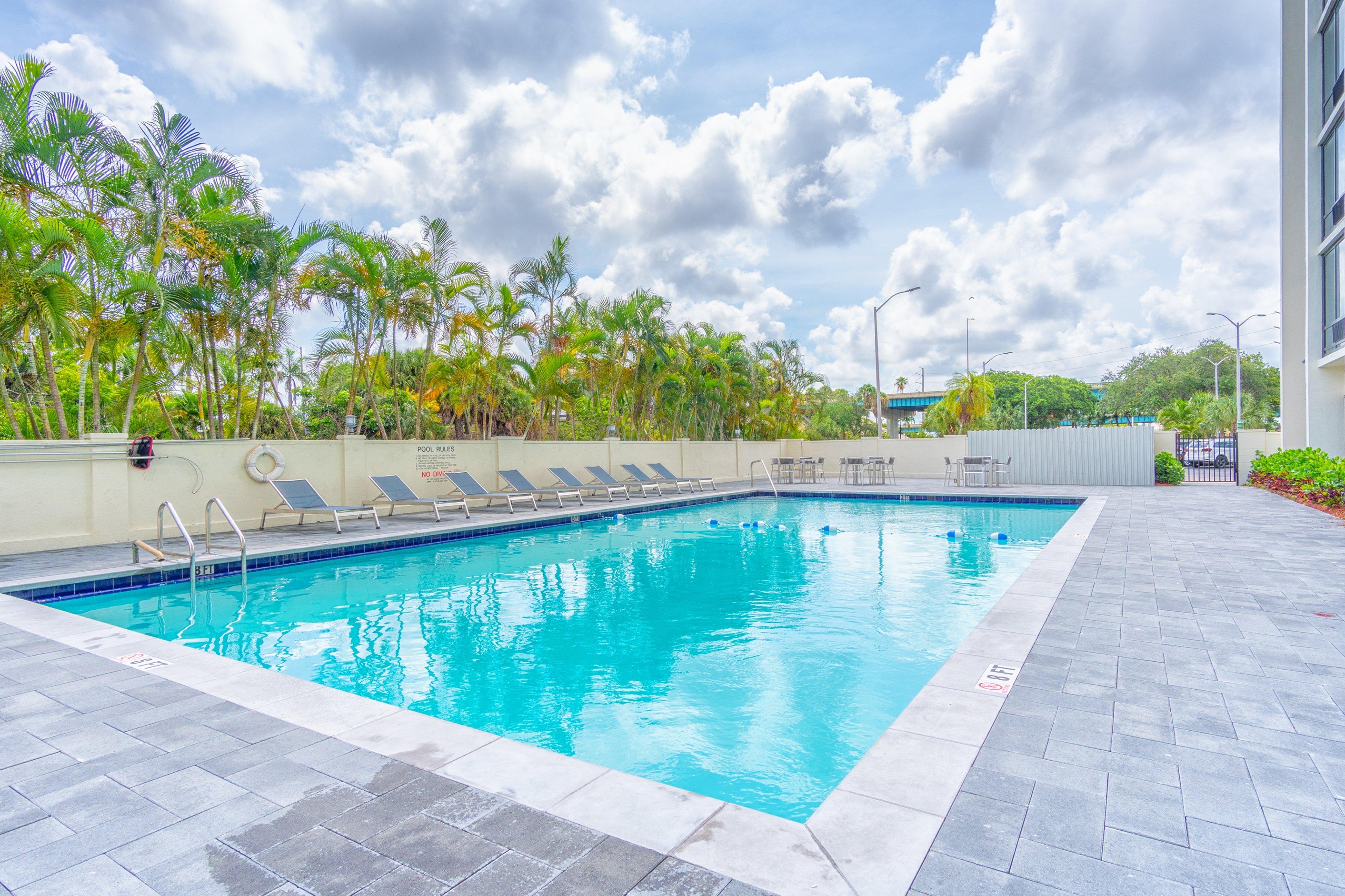 Holiday Inn Miami International Airport By Ihg Miami Springs Bagian luar foto