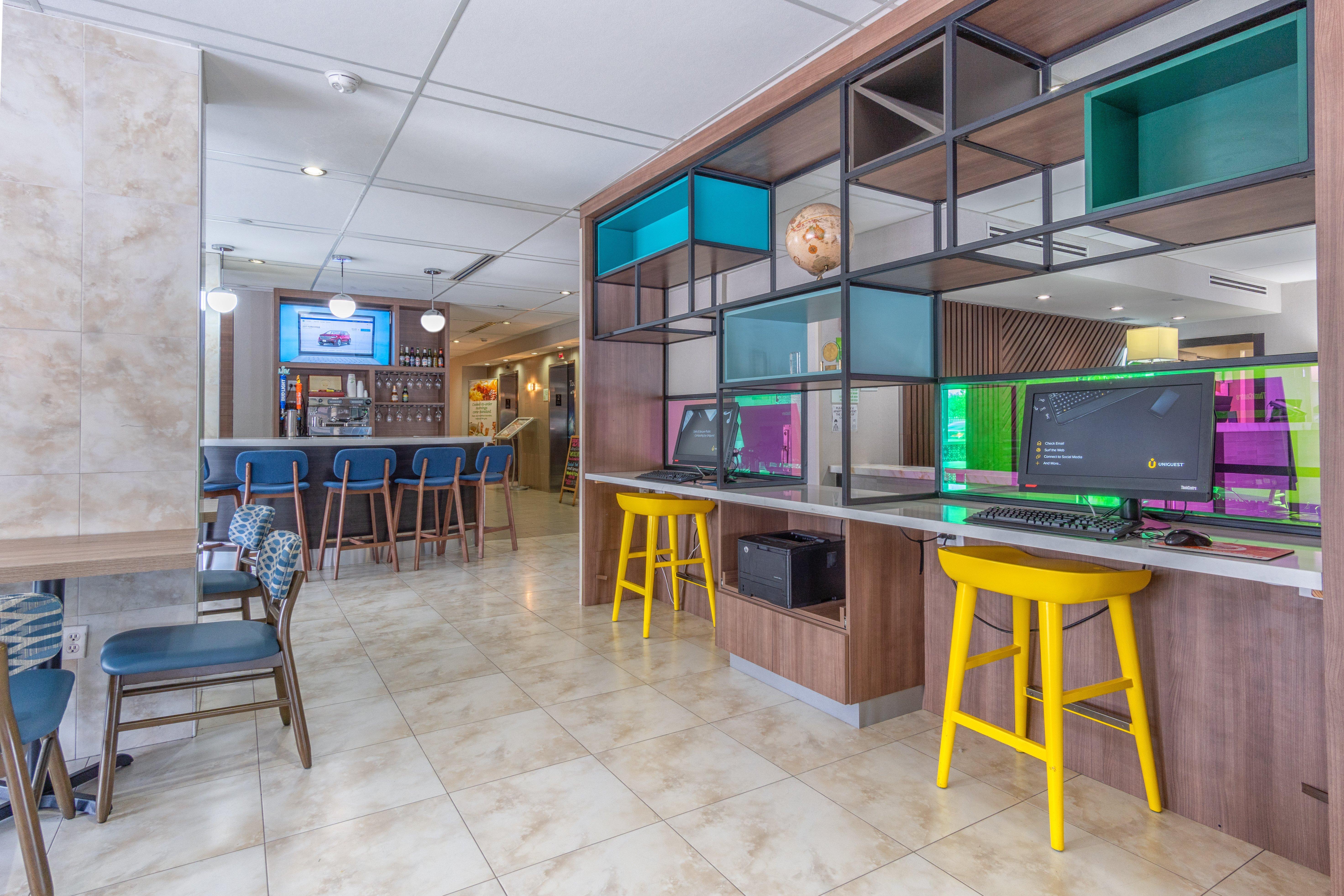 Holiday Inn Miami International Airport By Ihg Miami Springs Bagian luar foto