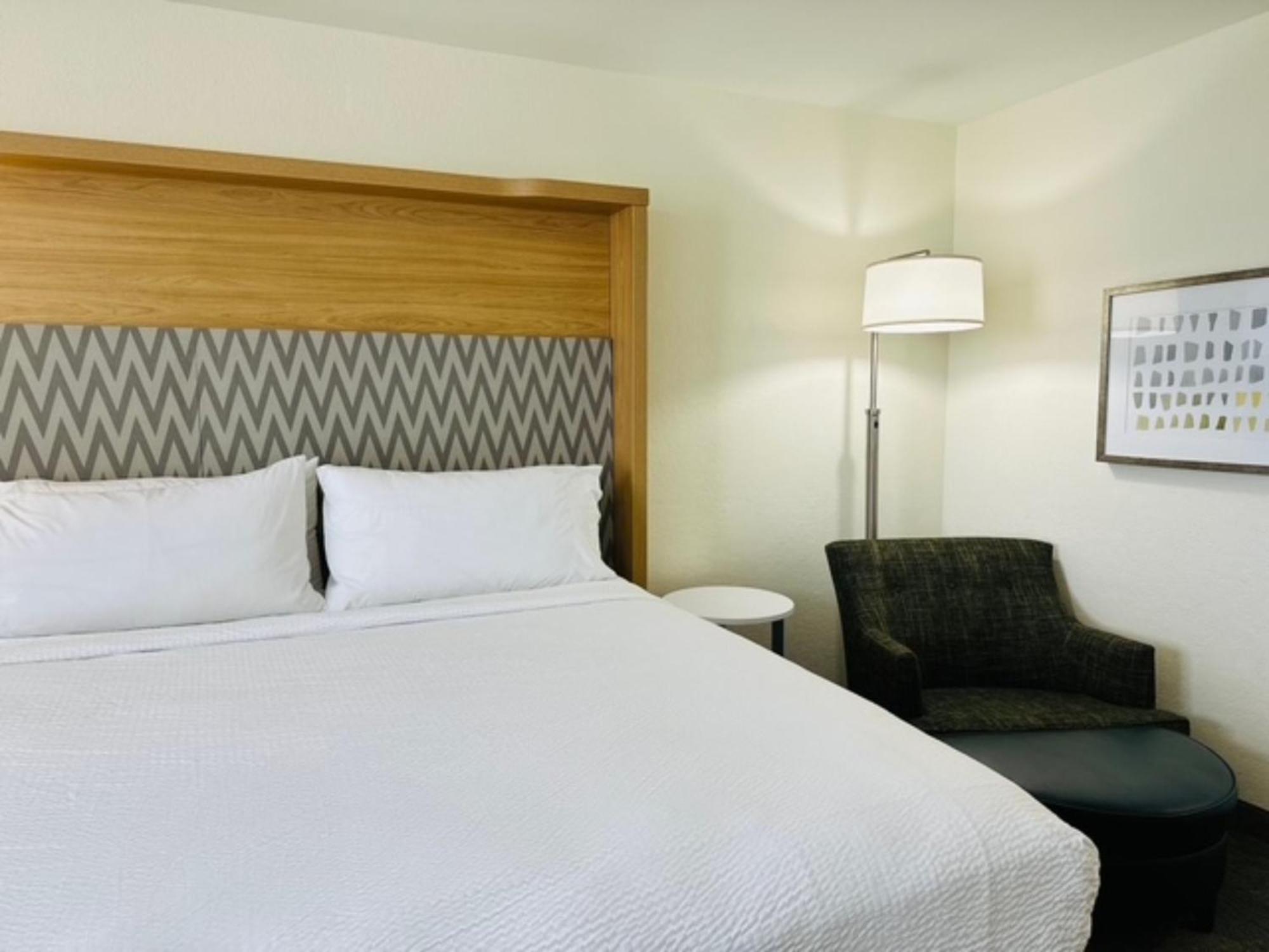 Holiday Inn Miami International Airport By Ihg Miami Springs Bagian luar foto