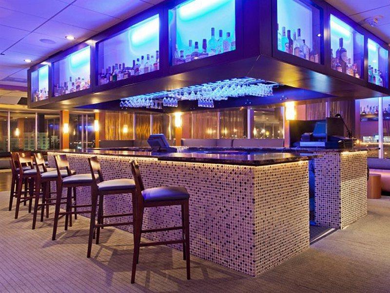 Holiday Inn Miami International Airport By Ihg Miami Springs Bagian luar foto