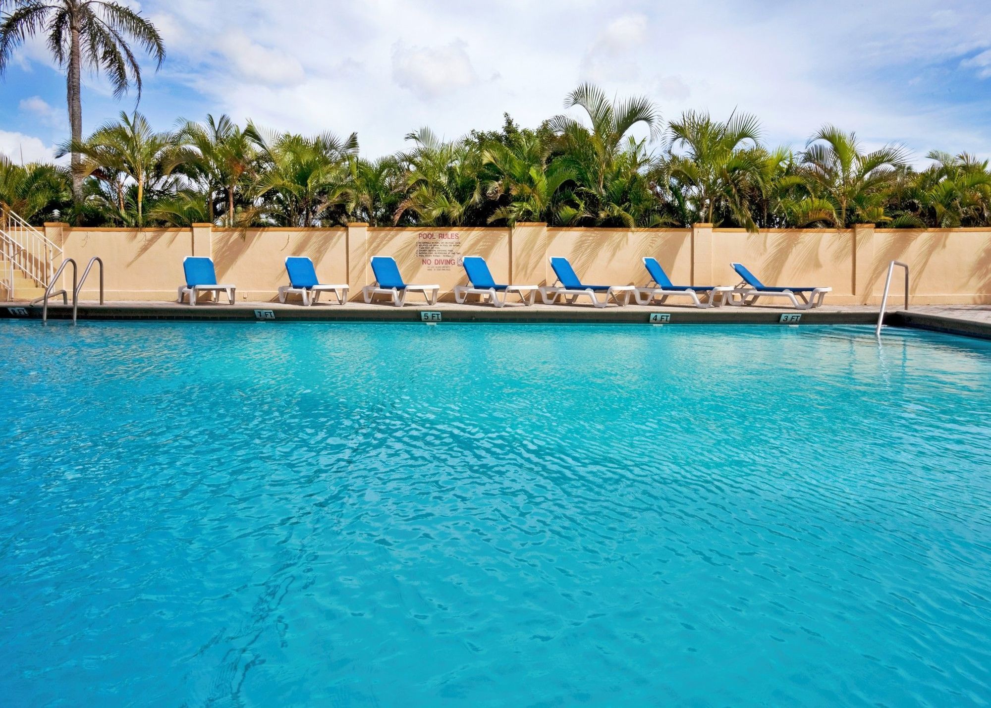 Holiday Inn Miami International Airport By Ihg Miami Springs Bagian luar foto